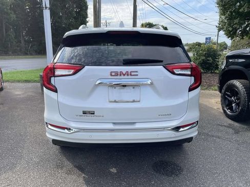 Used 2024 GMC Terrain Denali AWD/4WD image 6