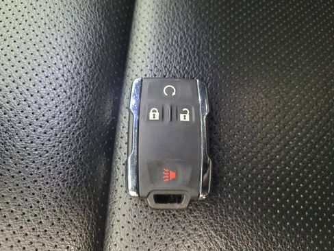 Used 2018 Chevrolet Silverado 1500 LTZ Z71 w/ Midnight Edition image 32