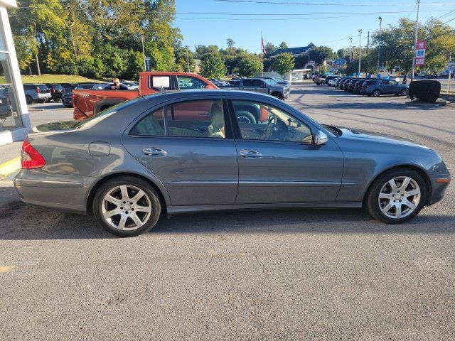 Used 2008 Mercedes-Benz E 350 Sedan image 2