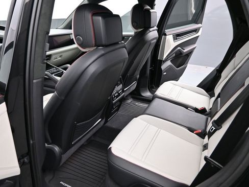 New 2025 Porsche Cayenne GTS image 23