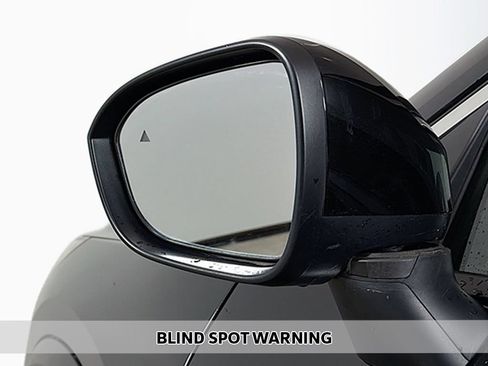 Used 2023 Nissan Rogue SV AWD/4WD image 4