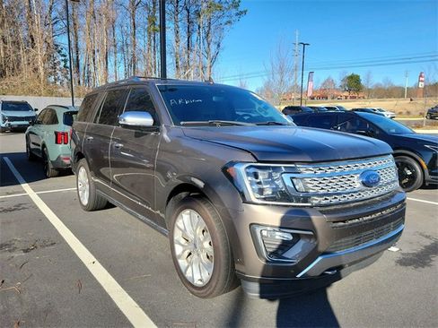 Used 2019 Ford Expedition Platinum image 3