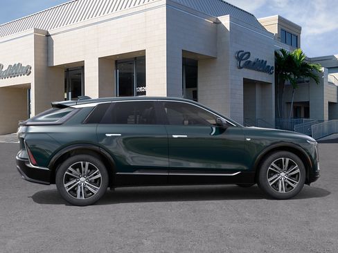 New 2026 Cadillac Lyriq Luxury w/ LPO, Floor Liner Package RWD image 5