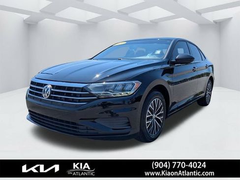 Used 2021 Volkswagen Jetta R-Line FWD image 13