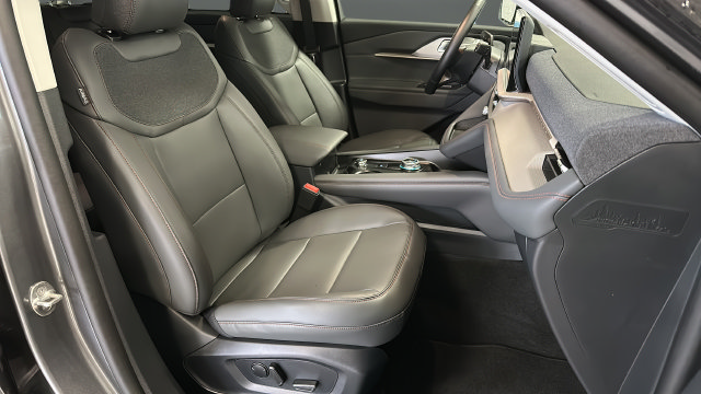 New 2026 Ford Explorer Active w/ Active Comfort Package AWD/4WD image 22