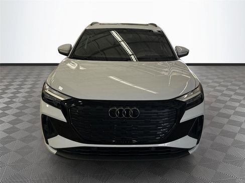Used 2024 Audi Q4 e-tron Premium AWD/4WD image 2
