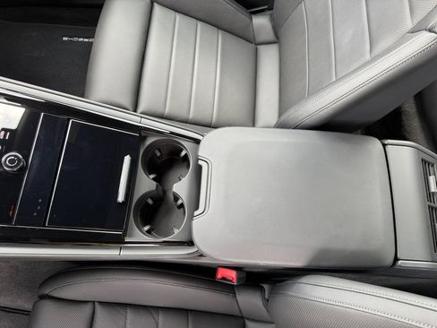 New 2025 Porsche Panamera 4 image 18