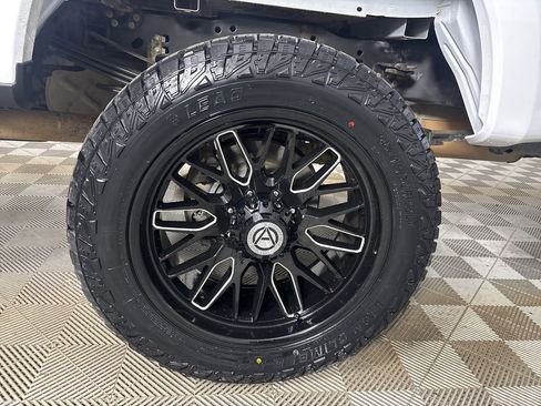 Used 2024 Ford F350 XLT w/ FX4 Off-Road Package AWD/4WD image 31