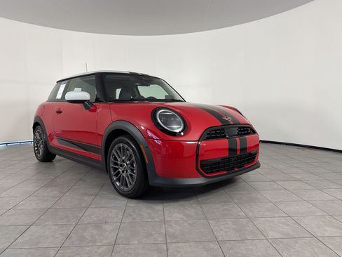 Certified 2025 MINI Cooper S FWD image 7