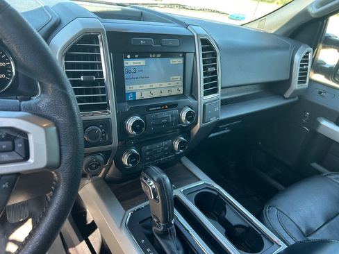 Used 2016 Ford F150 Lariat w/ Equipment Group 502A Luxury AWD/4WD image 12