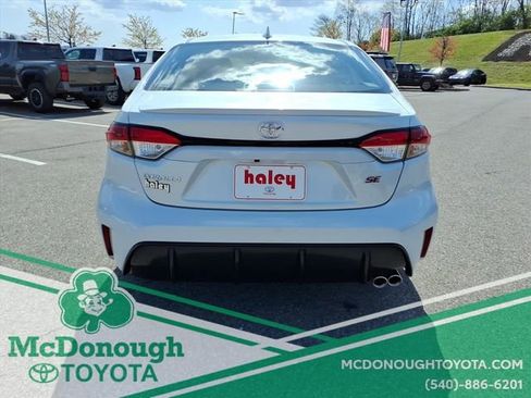 Used 2026 Toyota Corolla SE w/ SE Package FWD image 5