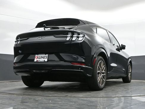 Used 2024 Ford Mustang Mach-E Premium AWD/4WD image 40