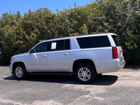 Used 2020 Chevrolet Suburban LS w/ Skid Plate Package image 5