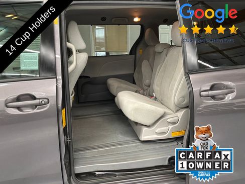Used 2014 Toyota Sienna LE FWD image 13
