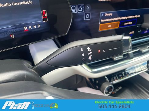 Used 2025 Chevrolet Equinox EV LT FWD image 29