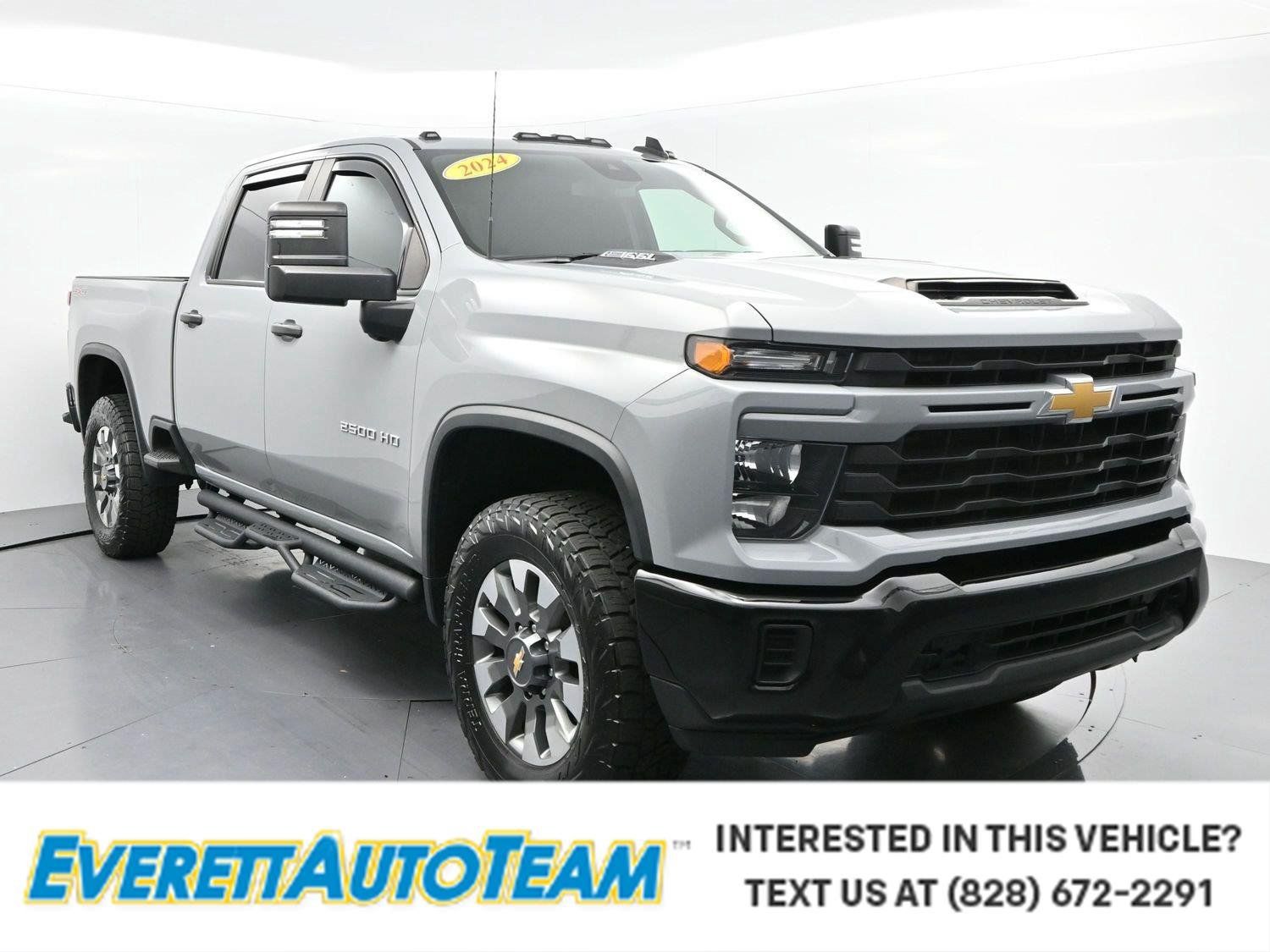 Used 2024 Chevrolet Silverado 2500 Custom w/ Custom Convenience Package AWD/4WD image 1