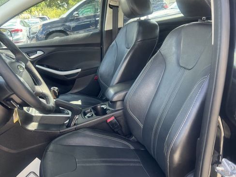 Used 2014 Ford Focus SE w/ Equipment Group 201A image 17