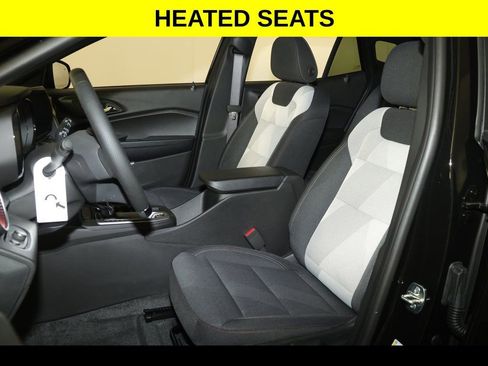 New 2026 Chevrolet Trax RS image 3