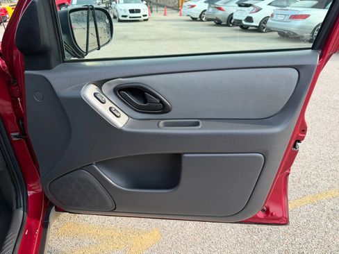Used 2006 Ford Escape XLT FWD image 13