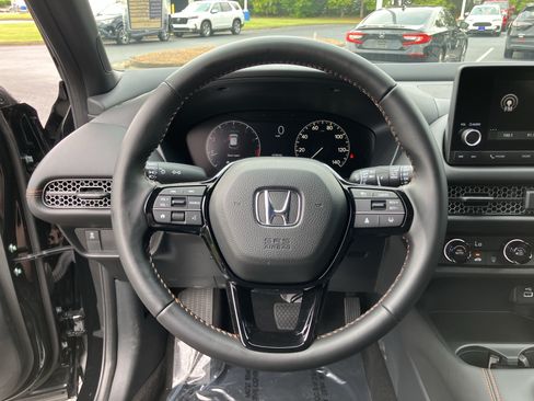 Used 2025 Honda HR-V Sport image 20