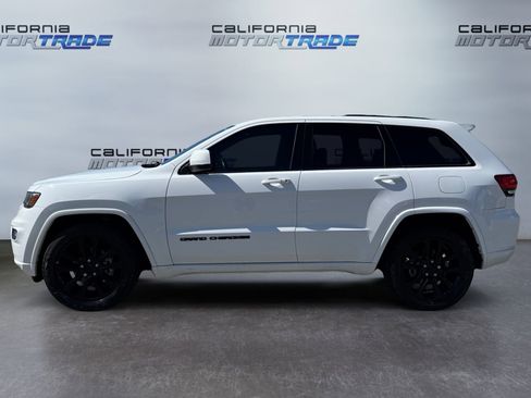 Used 2019 Jeep Grand Cherokee Altitude image 8