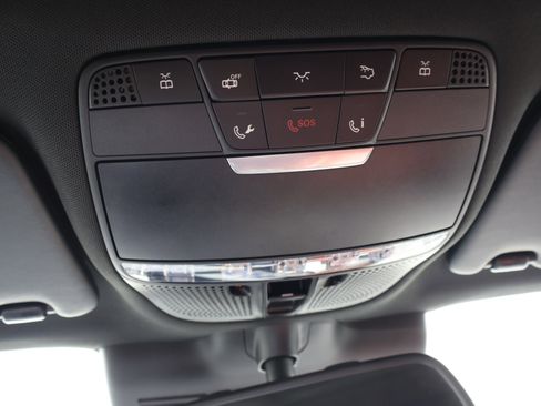 Used 2019 Mercedes-Benz GLC 300 4MATIC Coupe image 39