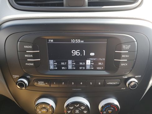 Used 2018 Kia Soul image 30