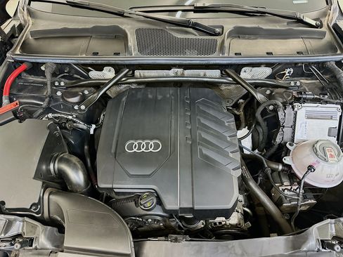 Used 2023 Audi Q5 2.0T Premium w/ Convenience Package AWD/4WD image 34