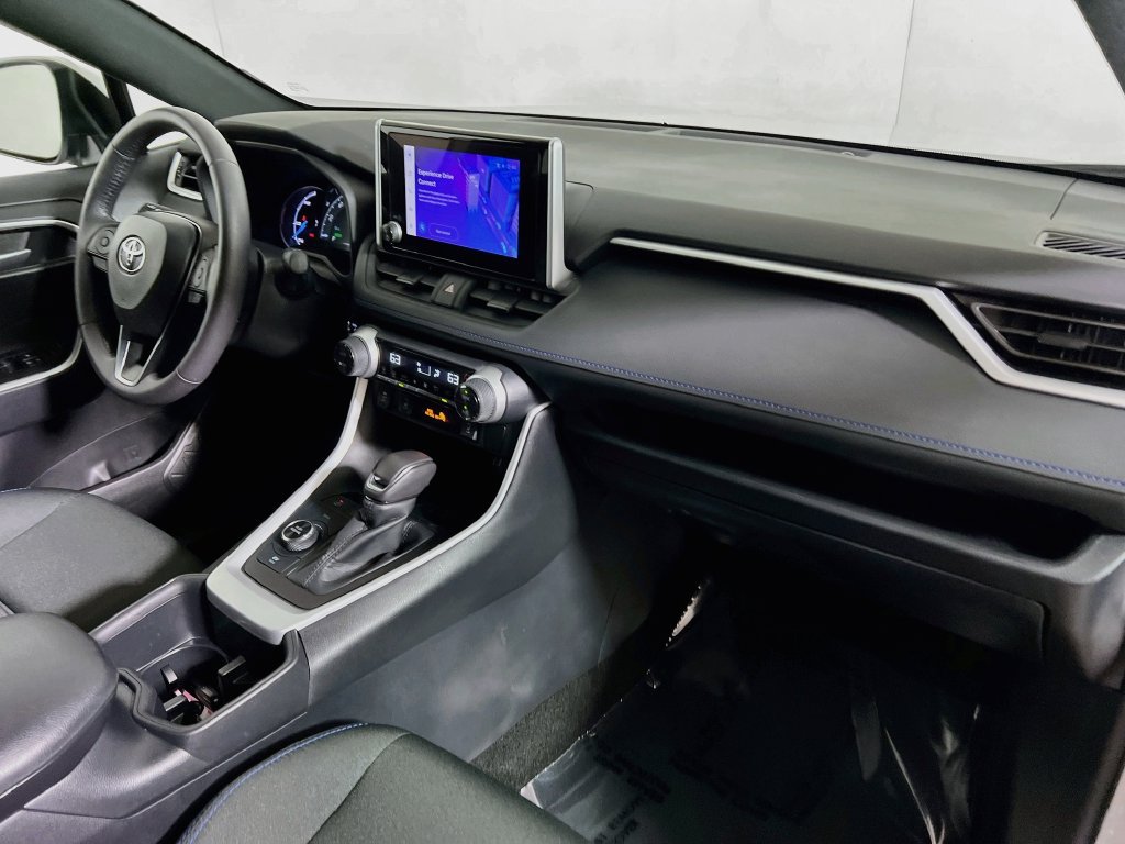 Certified 2025 Toyota RAV4 SE w/ Convenience Package AWD/4WD image 24