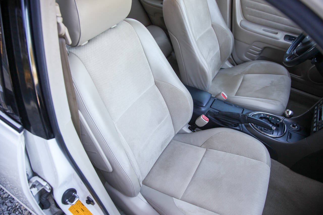 Used 2001 Lexus IS 300 w/ Leather Trim Pkg RWD image 64
