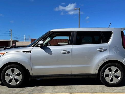 Used 2015 Kia Soul + w/ Eco Package FWD image 2