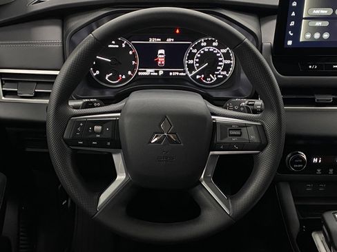 New 2026 Mitsubishi Outlander ES AWD/4WD image 14