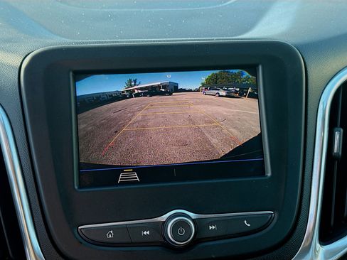 Used 2020 Chevrolet Equinox LT image 13