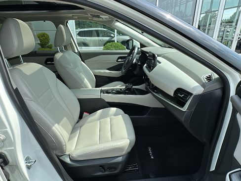 Certified 2023 Nissan Rogue SL w/ SL Premium Package AWD/4WD image 23