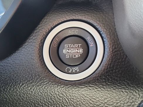 Used 2020 RAM 3500 Laramie AWD/4WD image 32