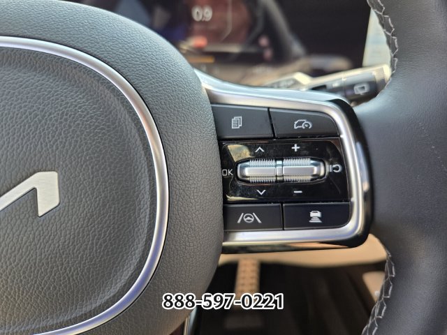 Used 2025 Kia Sorento SX FWD image 28