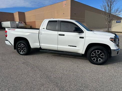 Used 2020 Toyota Tundra SR5 image 33