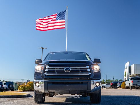 Used 2021 Toyota Tundra SR5 w/ Trail Edition image 3