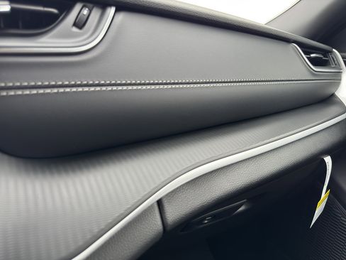 New 2025 Jeep Grand Cherokee L Altitude image 27