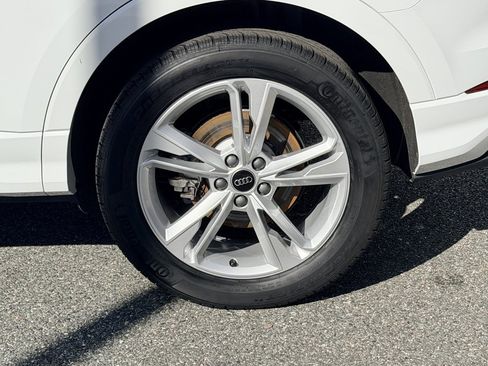 Certified 2024 Audi Q3 2.0T Premium Plus image 27