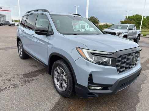 Used 2022 Honda Passport TrailSport image 7