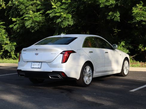 Used 2025 Cadillac CT4 Premium Luxury RWD image 7