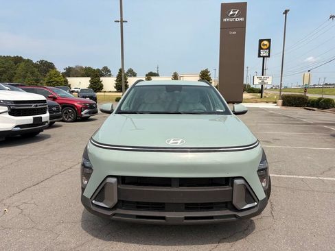 Certified 2025 Hyundai Kona SEL FWD image 2