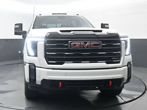 Used 2024 GMC Sierra 2500 AT4 w/ AT4 Premium Plus Package AWD/4WD image 5