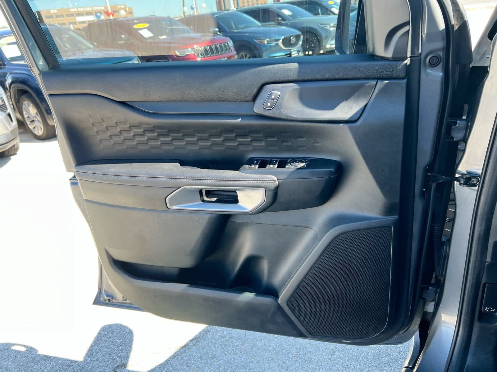 Used 2025 Ford Ranger XLT w/ Convenience Package RWD image 21