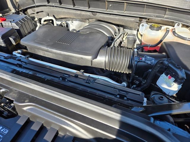 Used 2025 GMC Sierra 1500 SLT AWD/4WD image 24