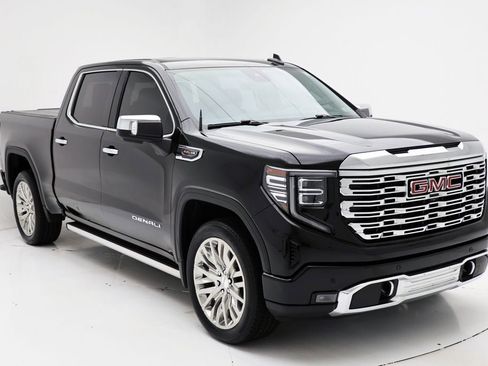 Used 2022 GMC Sierra 1500 Denali w/ Denali Reserve Package image 1