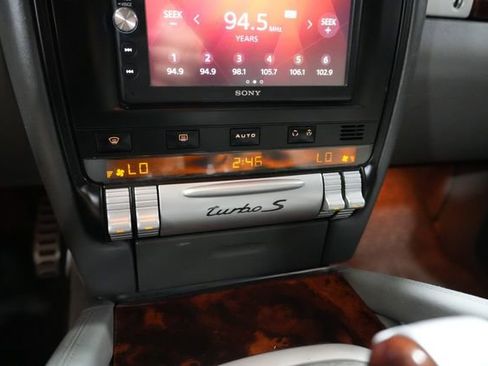 Used 2006 Porsche Cayenne Turbo S AWD/4WD image 20