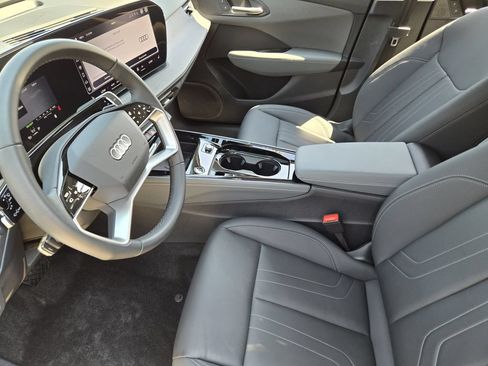 Certified 2026 Audi Q3 quattro 2.0T AWD/4WD image 17