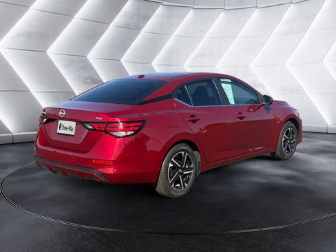 Used 2024 Nissan Sentra SV FWD image 5